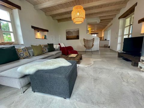 Wohnbereich mit Sofas